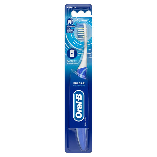 Oral-B - Pulsar - Pro-Expert 35 - Medium - Manual Toothbrush with Battery Power